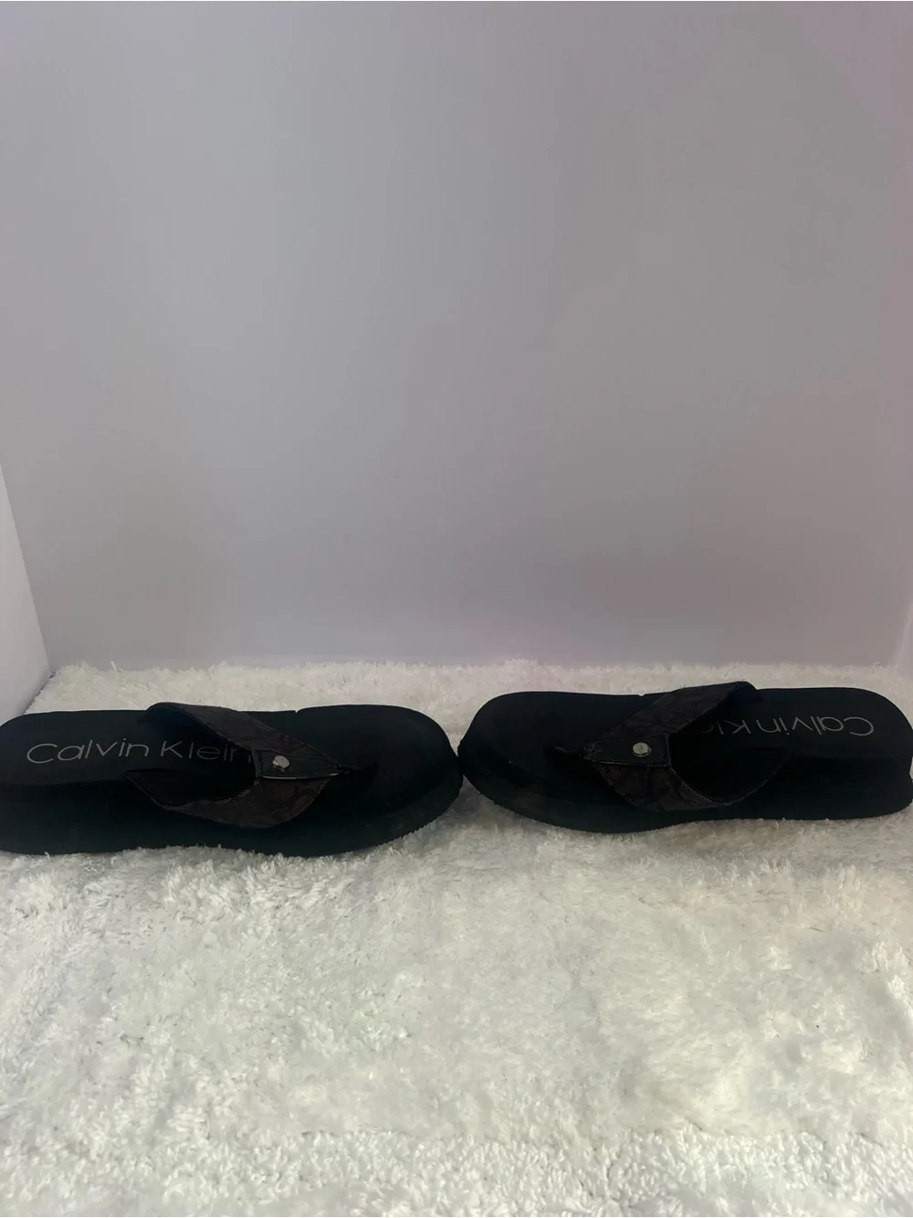 Calvin Klein Black Footbed Flip Flops with Brown Patterned Straps - Picture 2 of 6